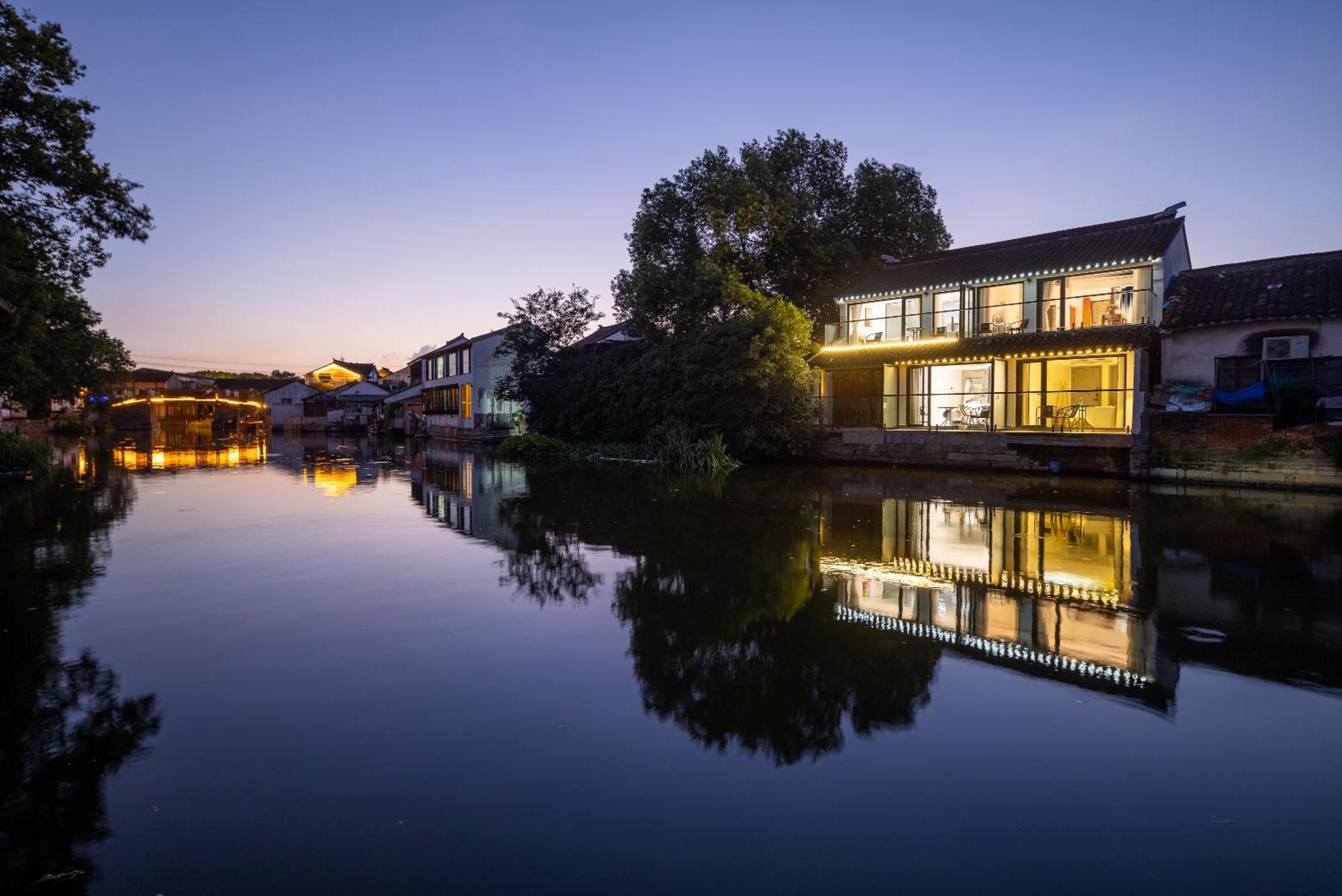 Tongli Slowlife River View Inn Сучжоу Екстер'єр фото